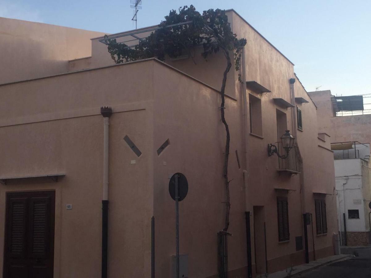 הוילה טראסיני Casa Vacanze La Pergola@ מראה חיצוני תמונה